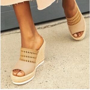 Toms Tan Woven Wedge